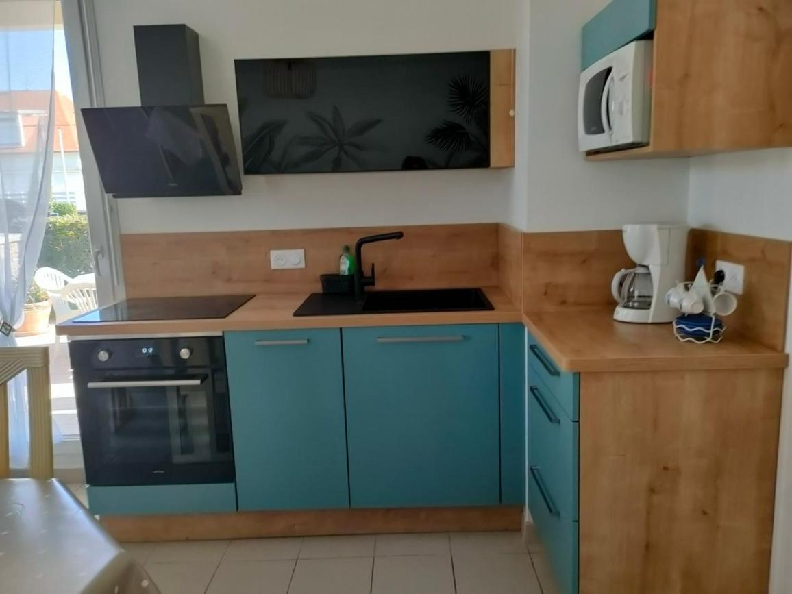 Les Terrasses Du Chateau Barneville-Carteret Exteriör bild