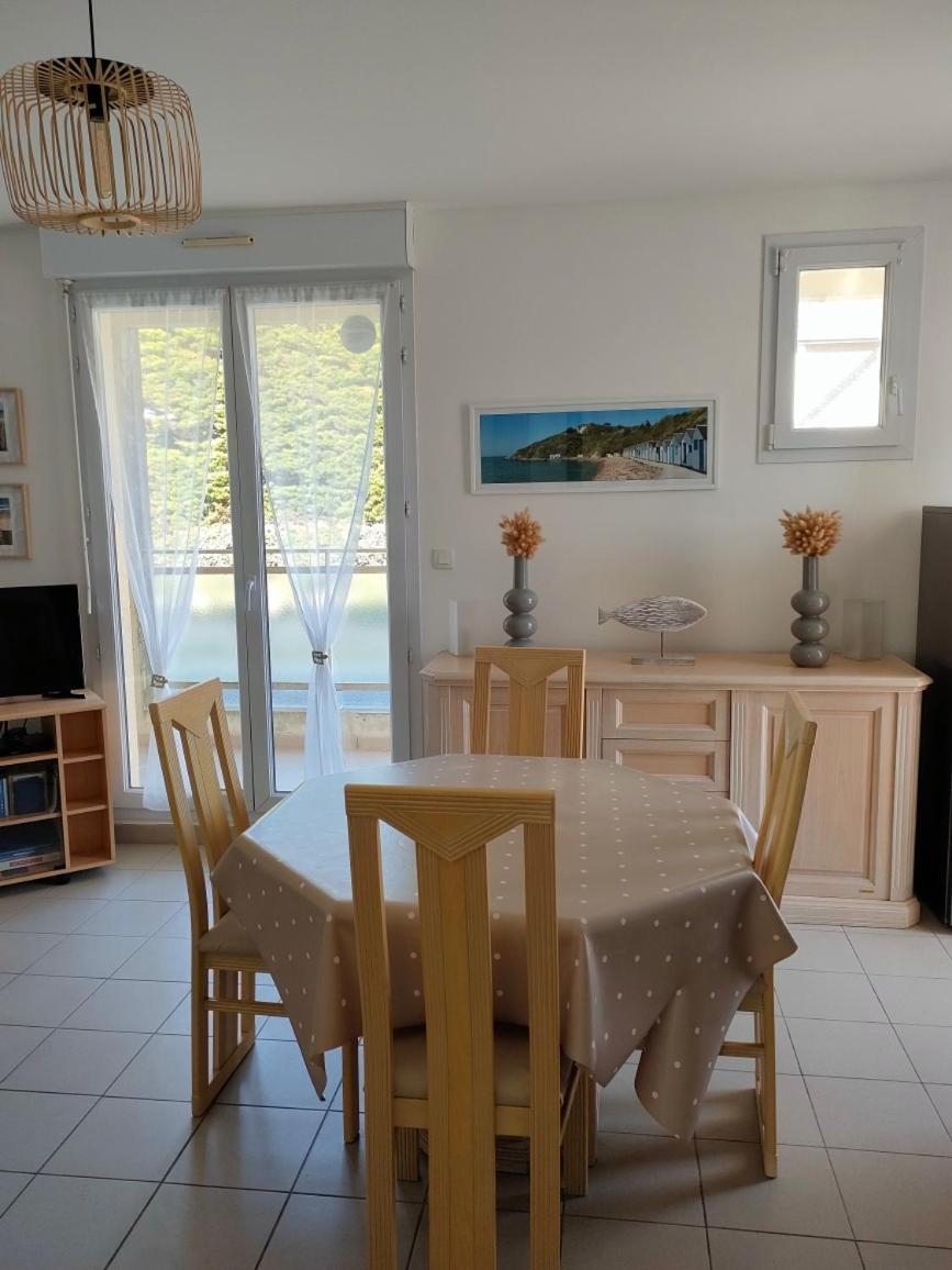 Les Terrasses Du Chateau Barneville-Carteret Exteriör bild